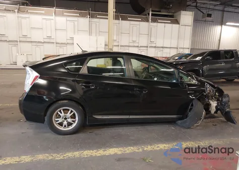 2010 Toyota Prius Iii z USA, uszkodzony, nr VIN JTDKN3DU3A0187213